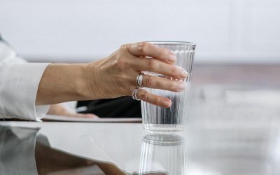 Le verre à moitié vide